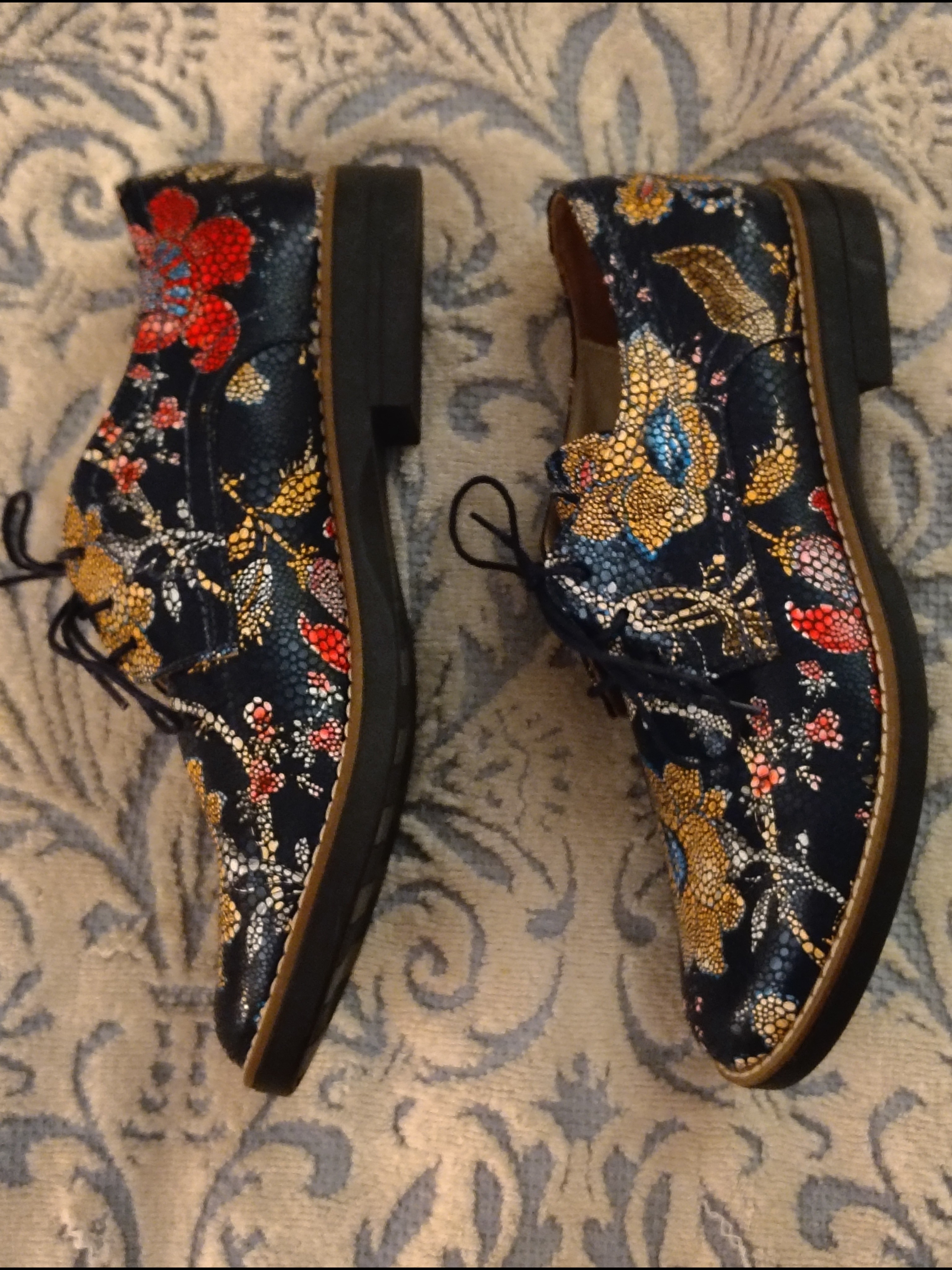 Floral Embossed Black Lace-Up Women’s Flats — image 2 of 8